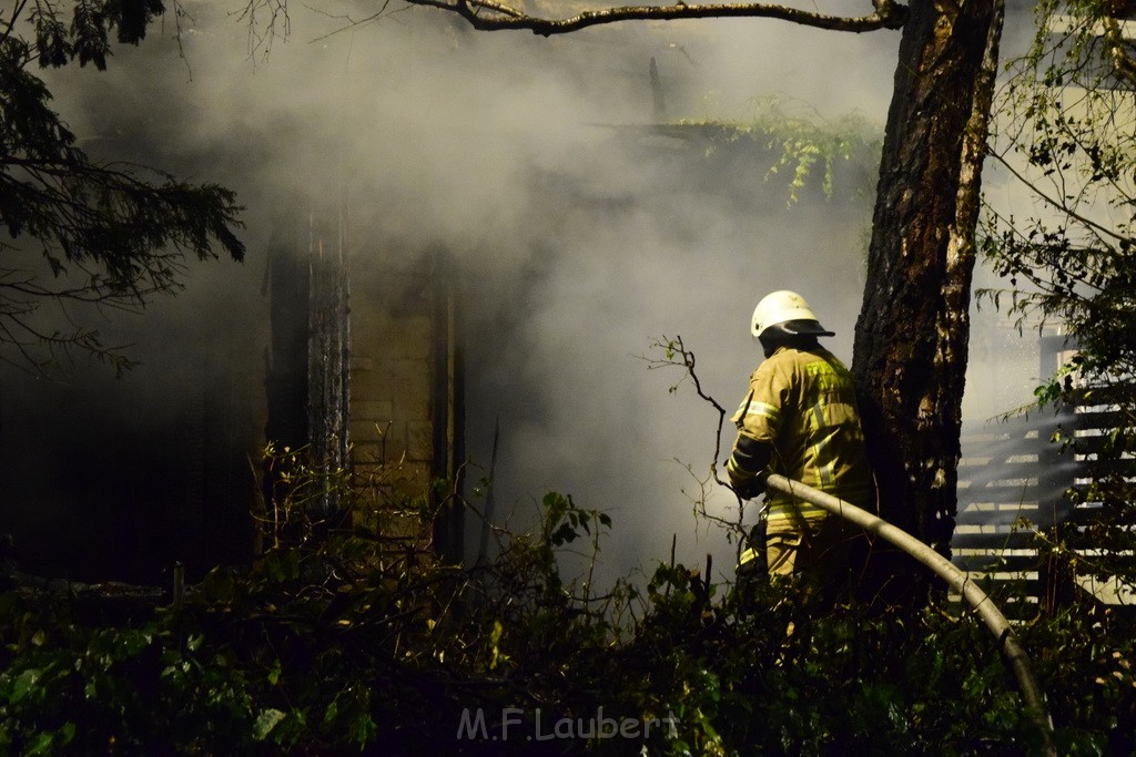 Grossfeuer Einfamilienhaus Siegburg Muehlengrabenstr P0237.JPG - Miklos Laubert